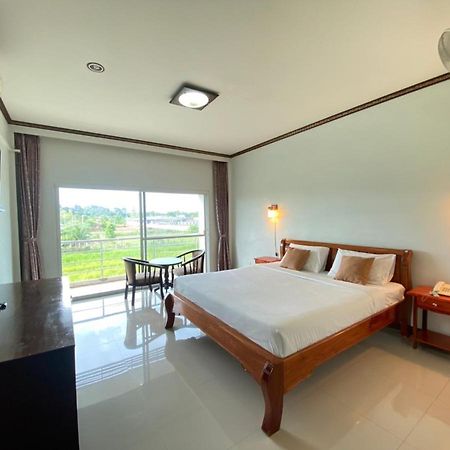 Mayuree Resort Udon Thani Ngoại thất bức ảnh